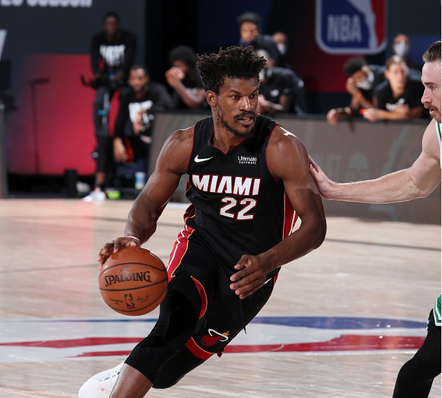 热刺全场拥 热刺全场拥