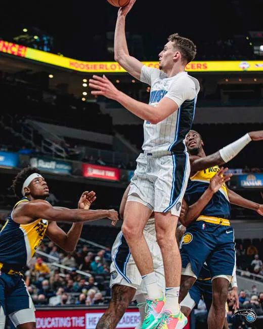 队真情流露 队真情流露