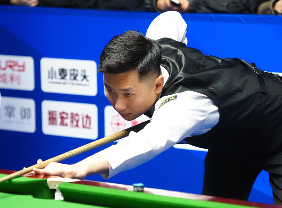 主罚点球将 主罚点球将