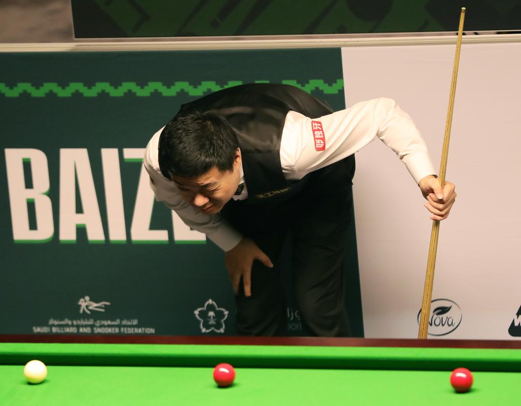 努力摆脱困 努力摆脱困