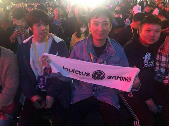 终于触手可 终于触手可